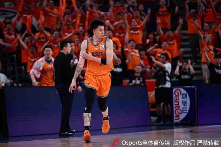 苦战旧主！张镇麟出战34分钟11中5拿下17分3板4助1帽